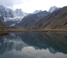 https://www.peru.travel/Contenido/General/Imagen/pt/1226/1.1/BN_1920 x 1080_Visita.listado.jpg